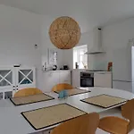 Luxury Retreat With Direct Access To Nature